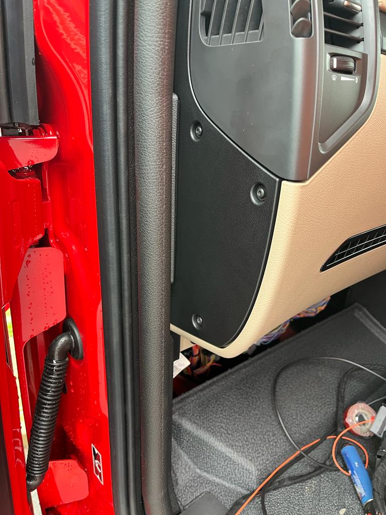 2. Locate Dash End Cap Panel.jpg